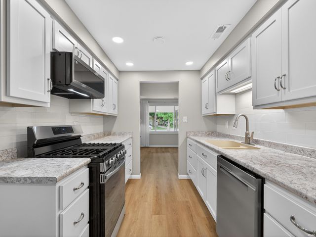 3622 Hastings Road, Fort Wayne, IN 46805