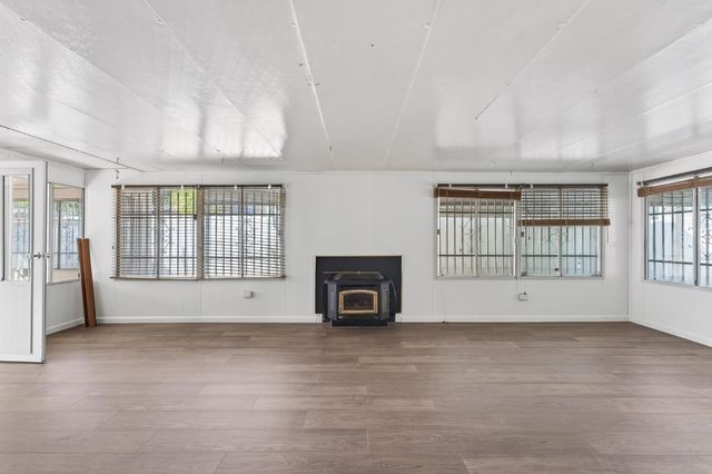 1645 Loughborough Dr, Merced, CA 95348