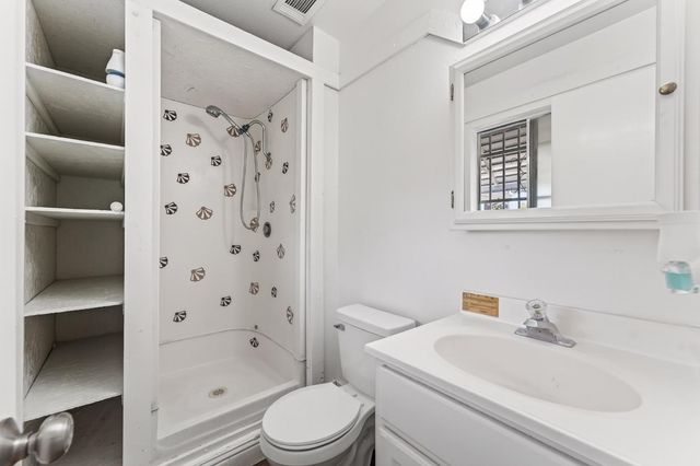 1645 Loughborough Dr, Merced, CA 95348