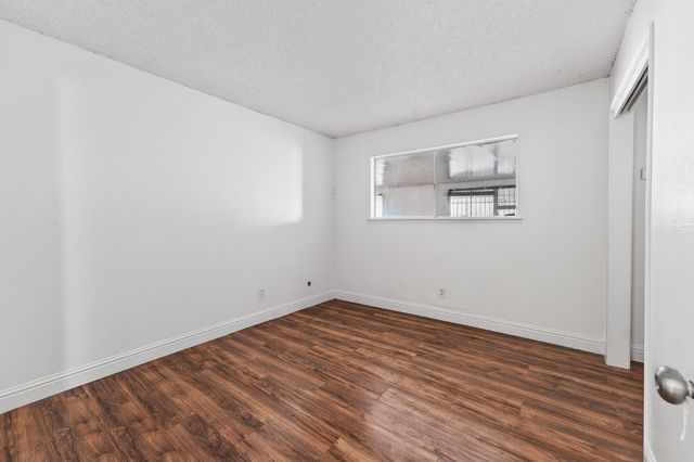 1645 Loughborough Dr, Merced, CA 95348