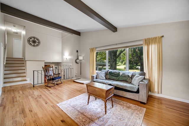 205 Sharon Drive, Sleepy Hollow, IL 60118