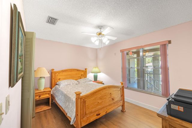 33 Lake Vista Trail 202, Port St. Lucie, FL 34952