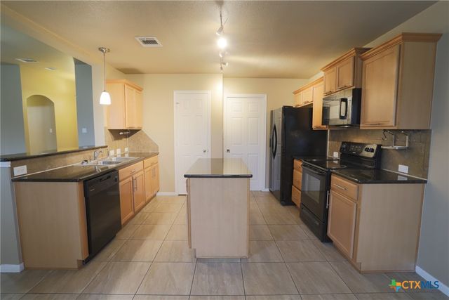 425 Emerald Ridge Drive, Temple, TX 76502