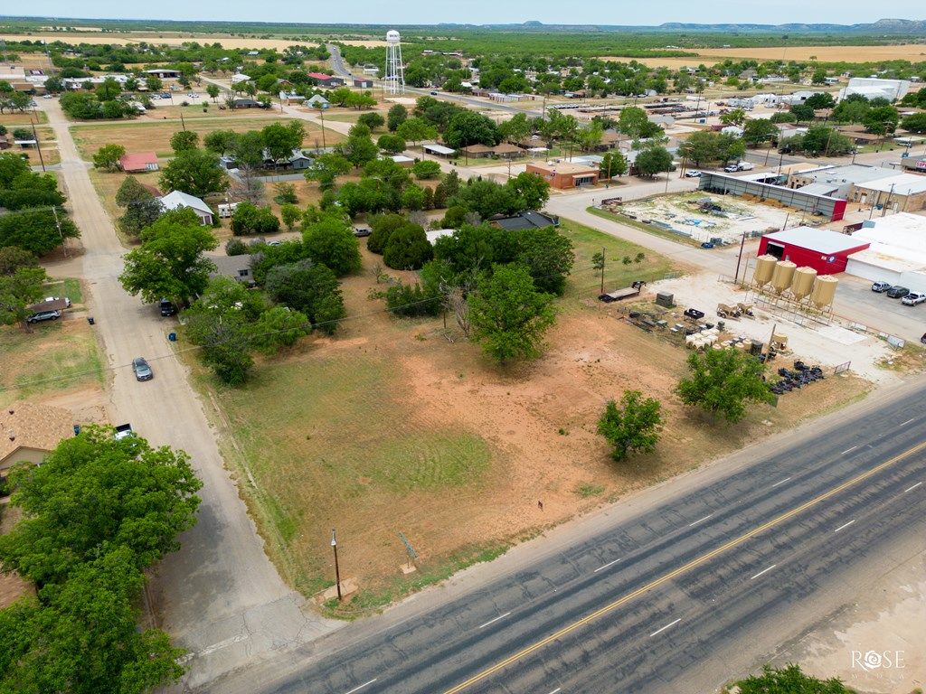 Image 9 of property listing at 216 S State St # 12 5-12, Bronte, TX 76933