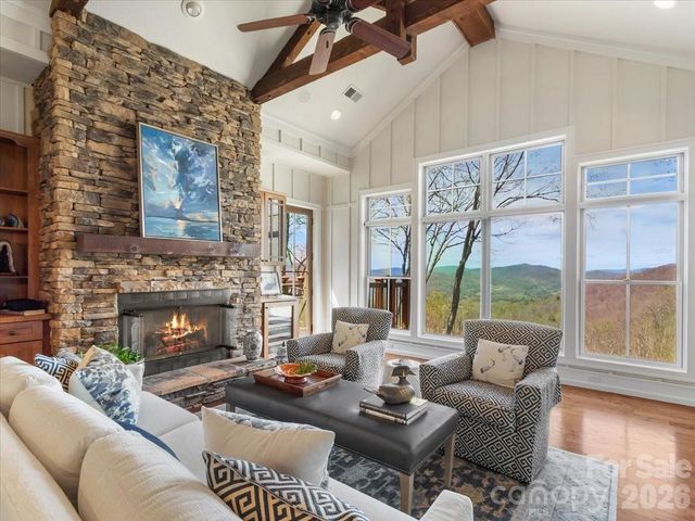 45 Creekside Way 301, Burnsville, NC 28714