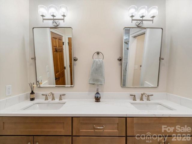 45 Creekside Way 301, Burnsville, NC 28714