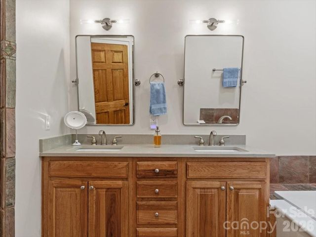 45 Creekside Way 301, Burnsville, NC 28714