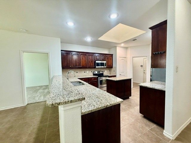 1401 Elkford Lane, Fort Worth, TX 76247