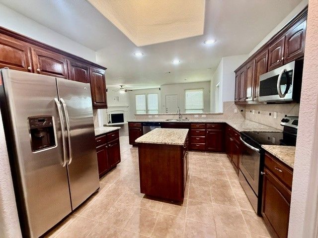 1401 Elkford Lane, Fort Worth, TX 76247