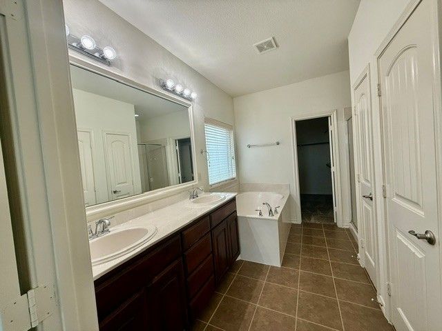 1401 Elkford Lane, Fort Worth, TX 76247