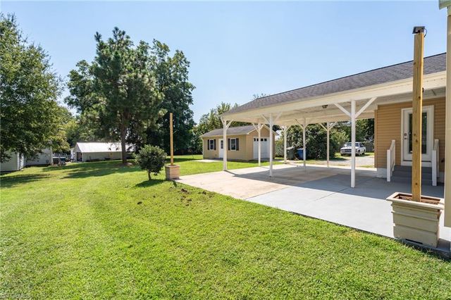 418 S Maple Street, Graham, NC 27253
