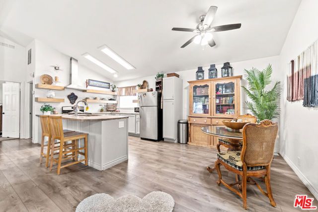 20147 Edgewater Drive 377, Canyon Country (santa Clarita), CA 91351