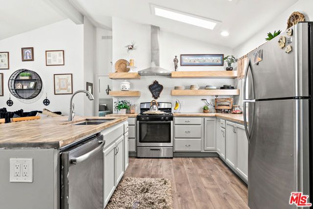 20147 Edgewater Drive 377, Canyon Country (santa Clarita), CA 91351