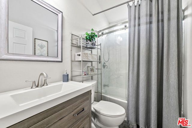 20147 Edgewater Drive 377, Canyon Country (santa Clarita), CA 91351