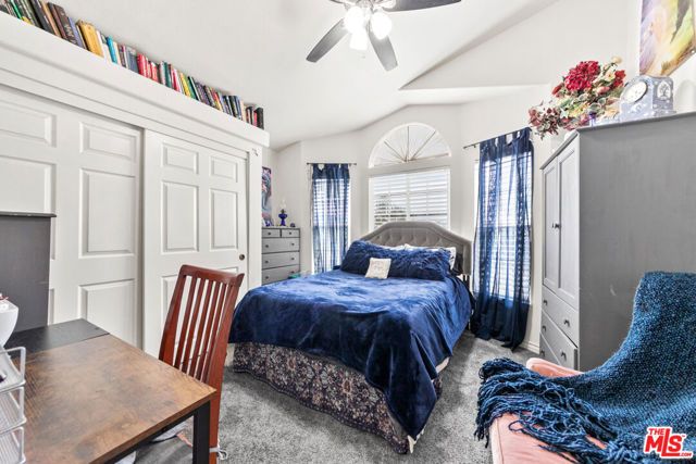 20147 Edgewater Drive 377, Canyon Country (santa Clarita), CA 91351