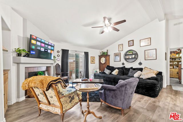 20147 Edgewater Drive 377, Canyon Country (santa Clarita), CA 91351