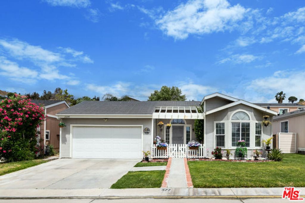 20147 Edgewater Drive 377, Canyon Country (santa Clarita), CA 91351