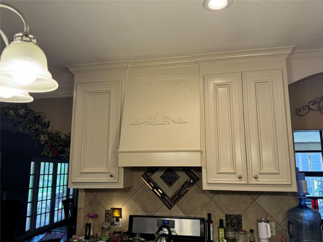 7824 Pecan Forest Lane, Baytown, TX 77521