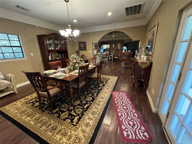 7824 Pecan Forest Lane, Baytown, TX 77521
