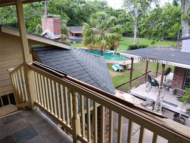 7824 Pecan Forest Lane, Baytown, TX 77521