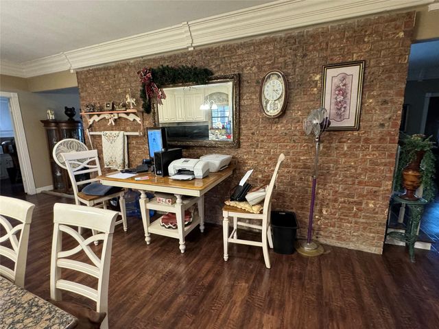 7824 Pecan Forest Lane, Baytown, TX 77521