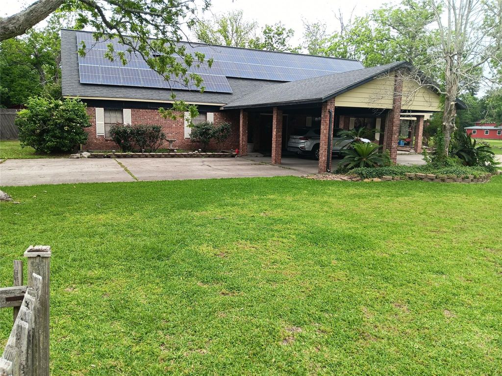 7824 Pecan Forest Lane, Baytown, TX 77521