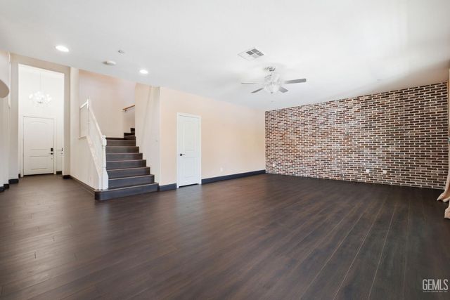 5818 Warren Ridge Drive, Bakersfield, CA 93313