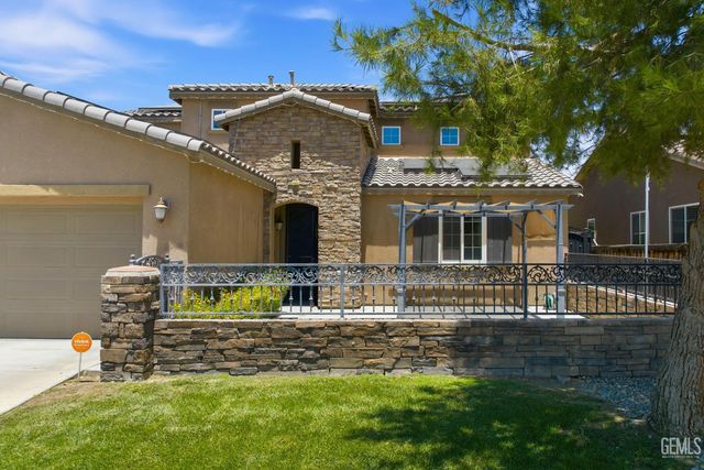 5818 Warren Ridge Drive, Bakersfield, CA 93313