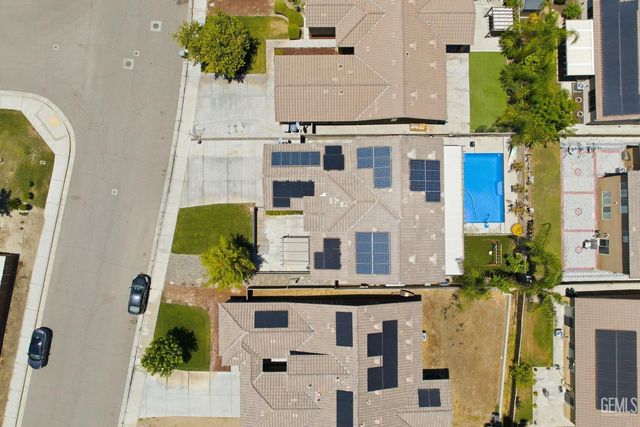 5818 Warren Ridge Drive, Bakersfield, CA 93313