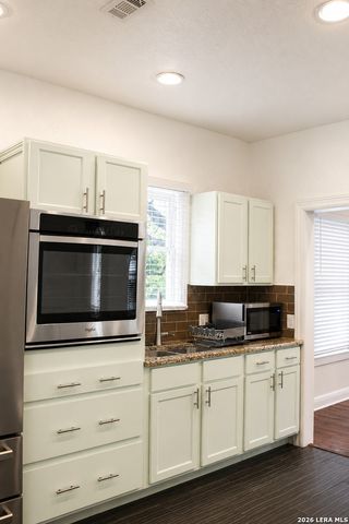 306 W LULLWOOD AVE, San Antonio, TX 78212