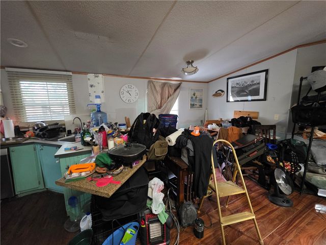 153 Lago Vista Dr, Rockport, TX 78382