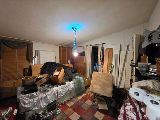 153 Lago Vista Dr, Rockport, TX 78382