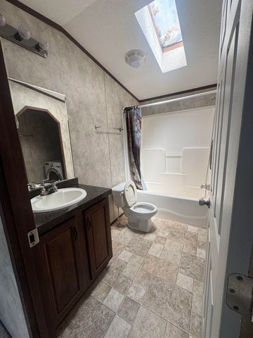 75 S Policy St Unit 51, Salem, NH 03079