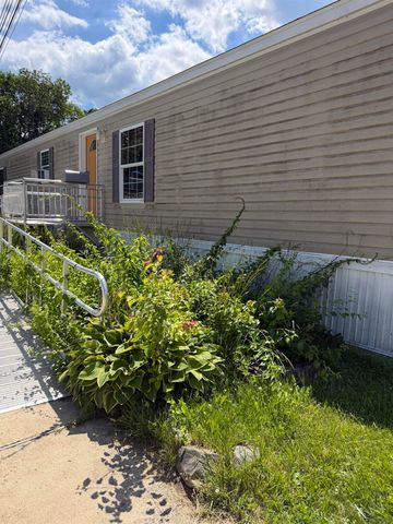 75 S Policy St Unit 51, Salem, NH 03079