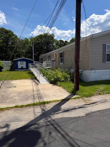 75 S Policy St Unit 51, Salem, NH 03079