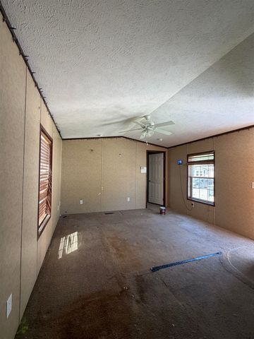 75 S Policy St Unit 51, Salem, NH 03079