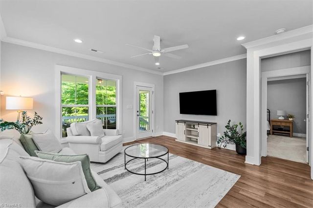 5154 Whaitley Lane, Greensboro, NC 27407