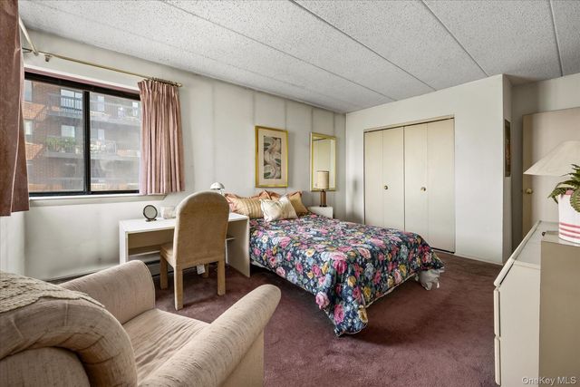 139-35 35th Avenue 6E, Flushing, NY 11354
