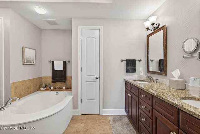 525 3RD Street N 215, Jacksonville Beach, FL 32250