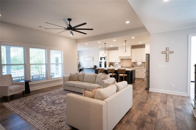 6165 Namon Wallace Drive, Cumming, GA 30028