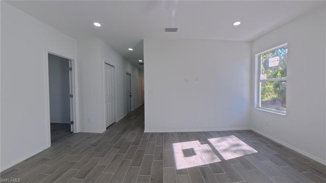 2173 Mitchell CT, Fort Myers, FL 33916