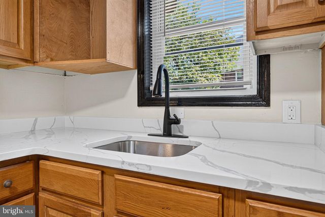 317 PINE ST, Baltimore, MD 21222