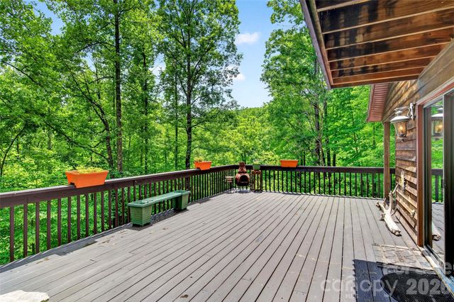 1828 McKenzie Way S, Old Fort, NC 28762