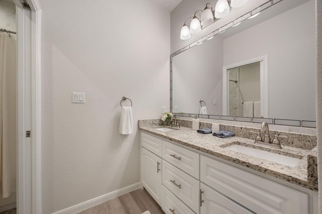 139 Waikakaaua DR, Bastrop, TX 78602