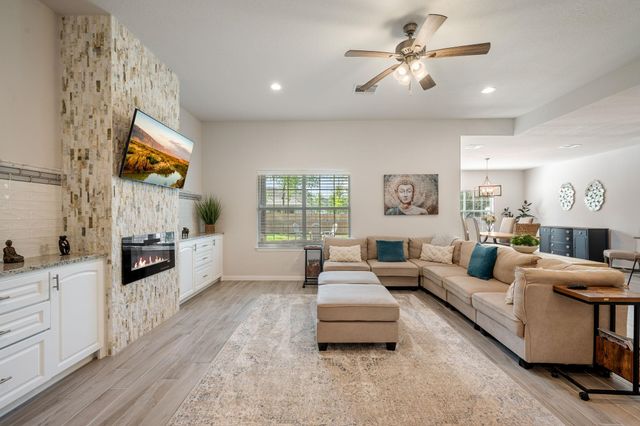 139 Waikakaaua DR, Bastrop, TX 78602