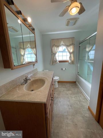 100 GEORGIA RD, Pennsville, NJ 08070