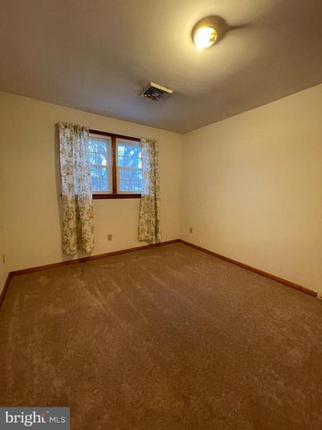 100 GEORGIA RD, Pennsville, NJ 08070