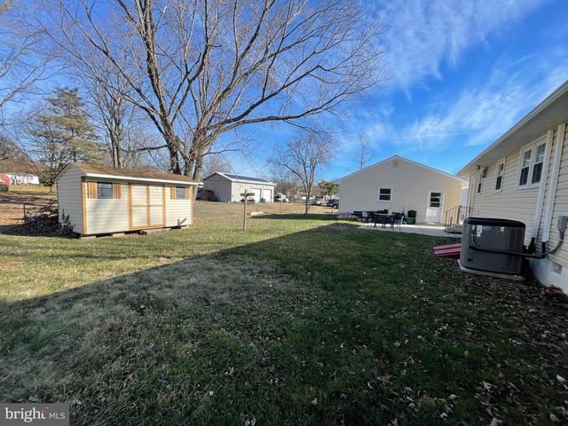 100 GEORGIA RD, Pennsville, NJ 08070