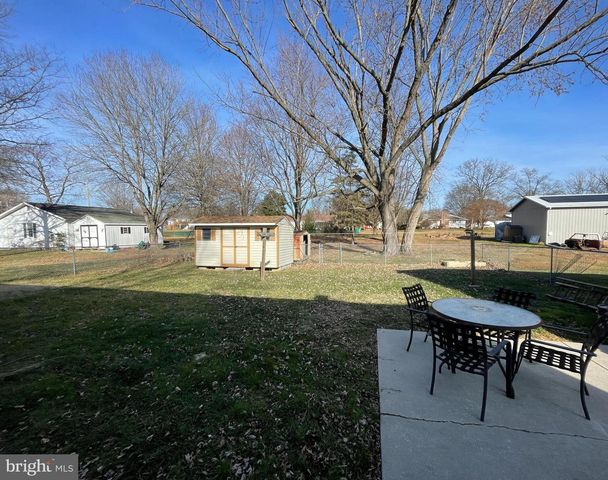 100 GEORGIA RD, Pennsville, NJ 08070