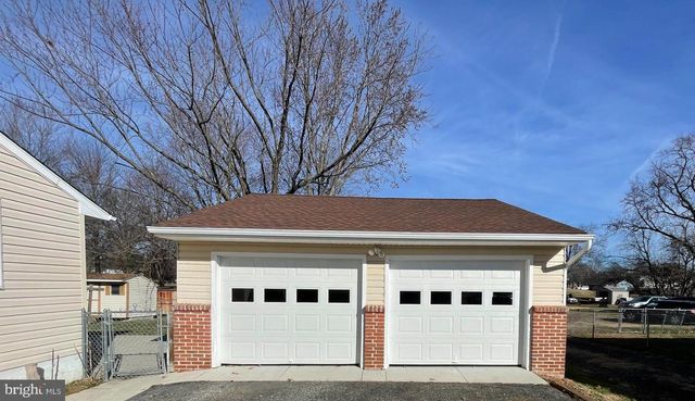 100 GEORGIA RD, Pennsville, NJ 08070